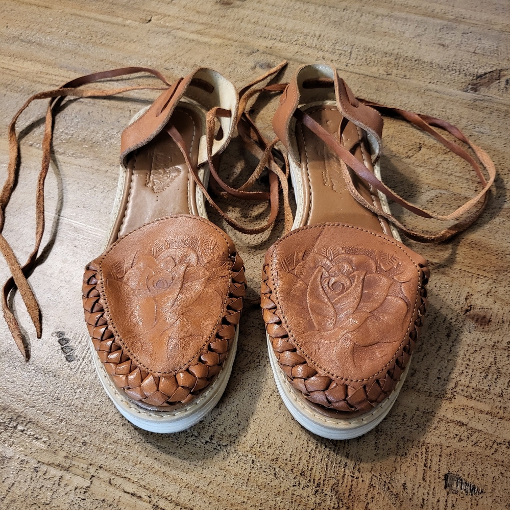 Tan Leather Lace Up Rose Design Mexican Sandals